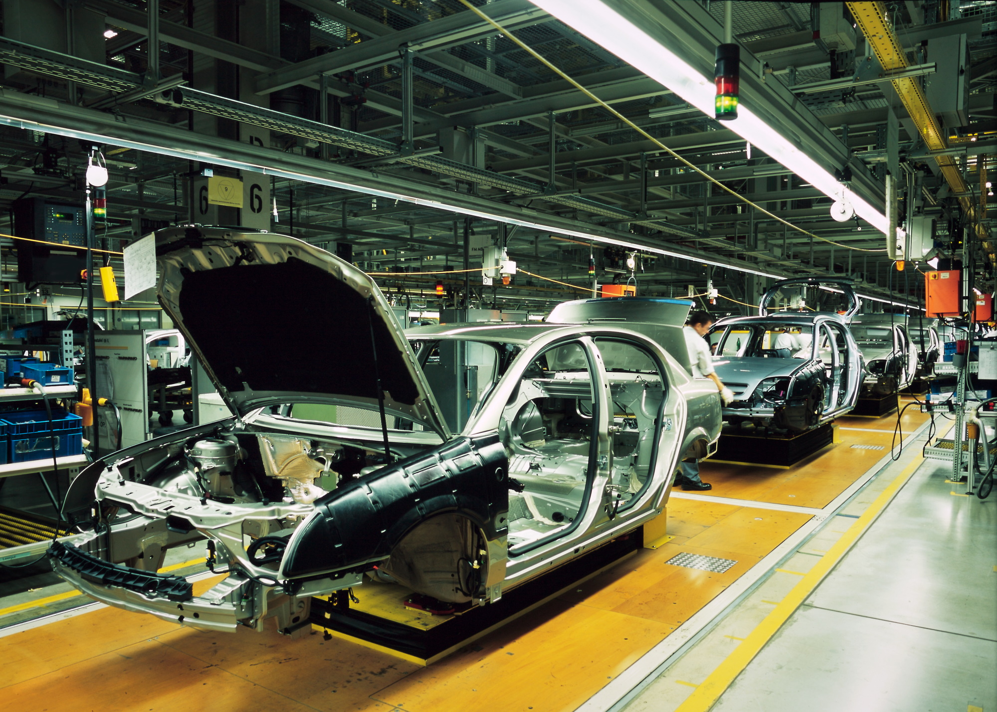 PEAG Transfer ist Spezialist für Beschäftigtentransfer in der Branche Automotive.